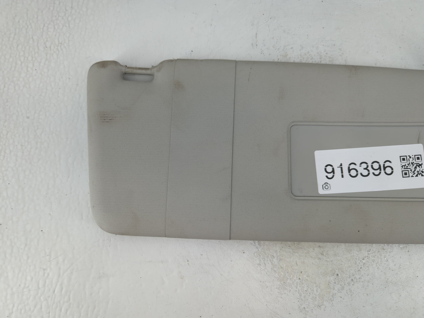 2018 Volkswagen Passat Sun Visor Shade Replacement Passenger Right Mirror Fits OEM Used Auto Parts - Oemusedautoparts1.com