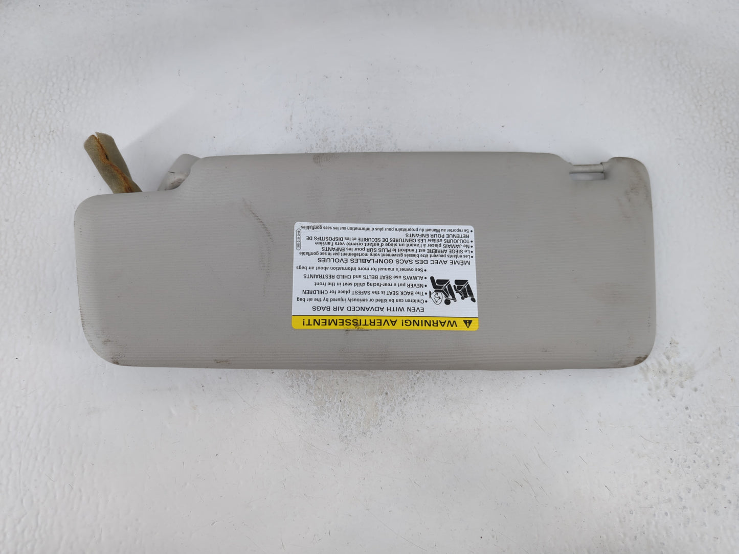 2018 Volkswagen Passat Sun Visor Shade Replacement Passenger Right Mirror Fits OEM Used Auto Parts - Oemusedautoparts1.com