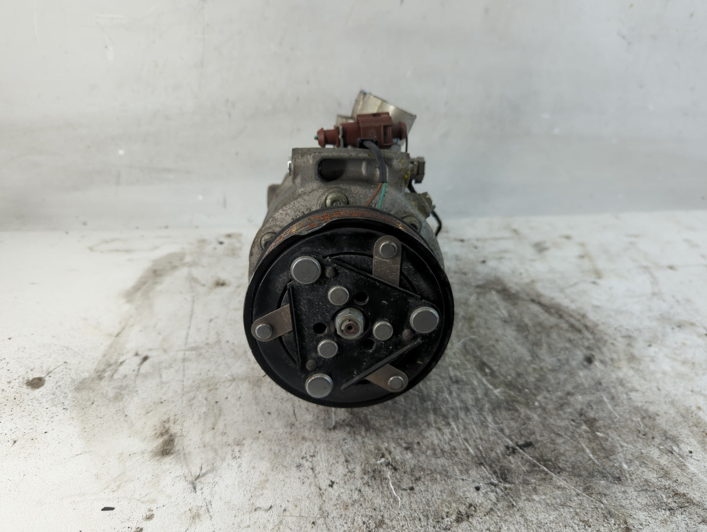 2018-2020 Volkswagen Passat Air Conditioning A/c Ac Compressor Oem - Oemusedautoparts1.com
