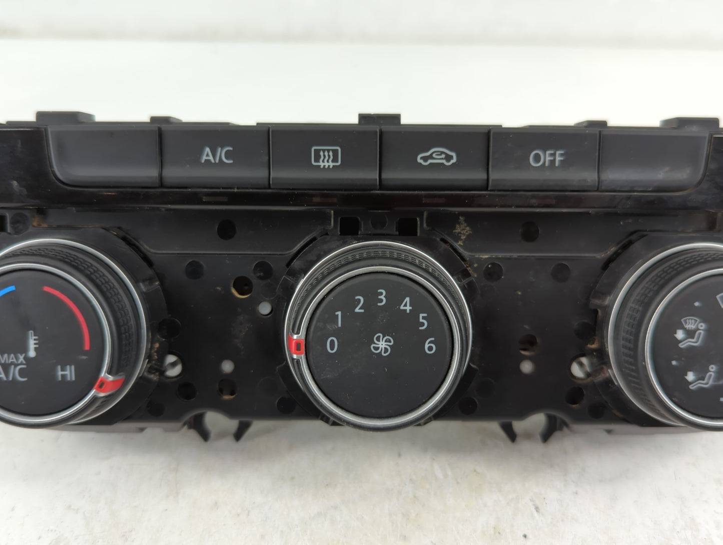 2018 Volkswagen Tiguan Climate Control Module Temperature AC/Heater Replacement P/N:90156-274 Fits OEM Used Auto Parts - Oem