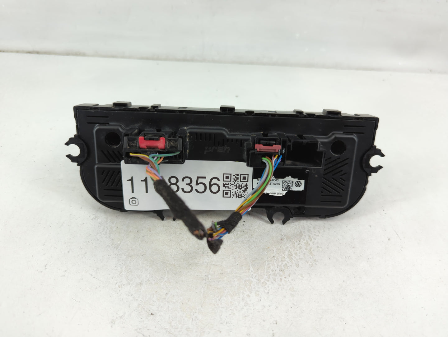 2018 Volkswagen Tiguan Climate Control Module Temperature AC/Heater Replacement P/N:90156-274 Fits OEM Used Auto Parts - Oem