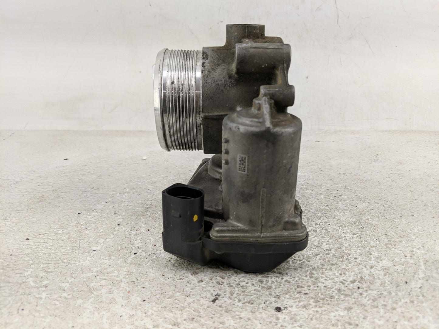 2009-2018 Volkswagen Tiguan Throttle Body P/N:06F 133 062 T 5Q0 614 517 CG Fits OEM Used Auto Parts - Oemusedautoparts1.com