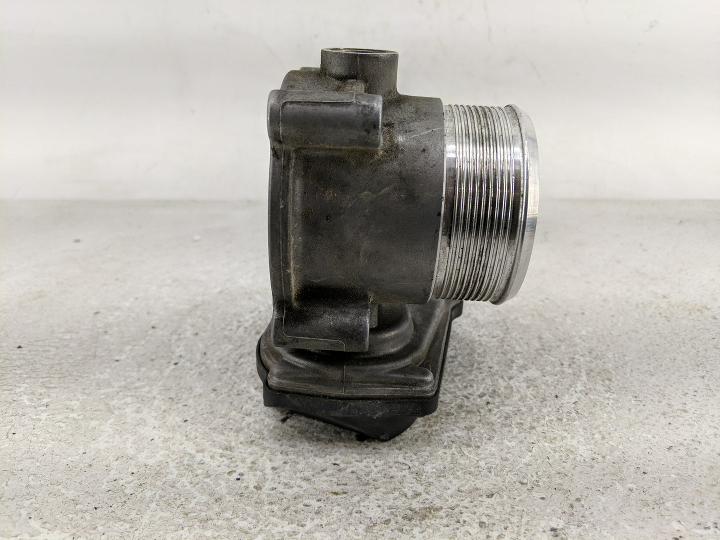 2009-2018 Volkswagen Tiguan Throttle Body P/N:06F 133 062 T 5Q0 614 517 CG Fits OEM Used Auto Parts - Oemusedautoparts1.com