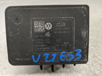 2009-2018 Volkswagen Tiguan Throttle Body P/N:5Q0 614 517 CG Fits OEM Used Auto Parts - Oemusedautoparts1.com