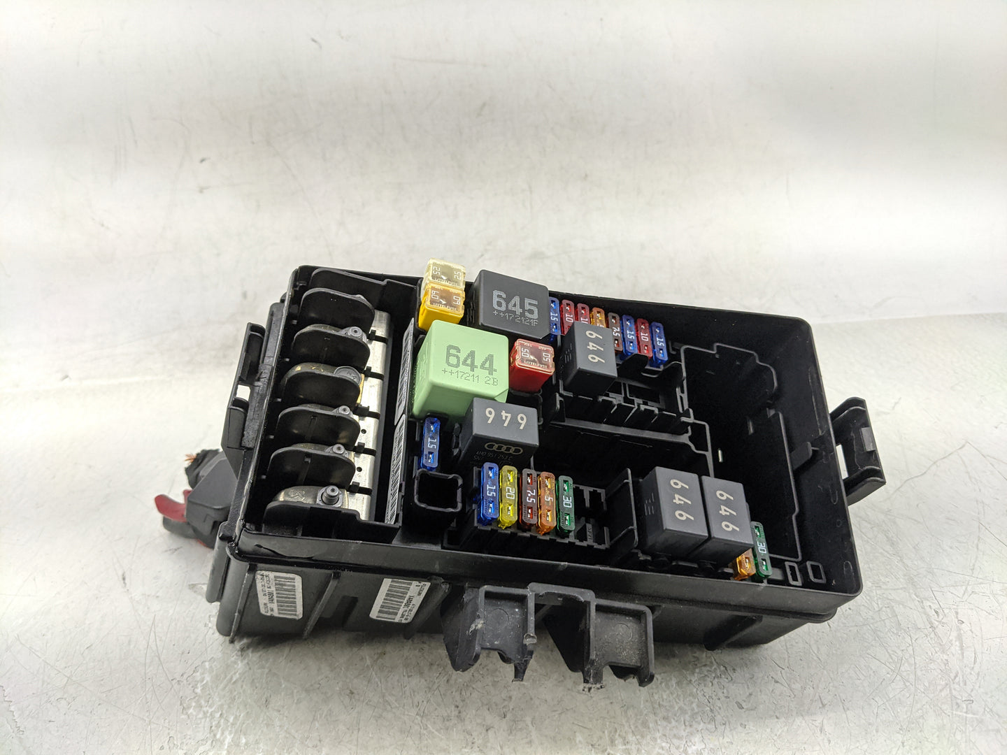 2018-2022 Volkswagen Tiguan Fusebox Fuse Box Panel Relay Module Fits Fits 2015 2016 2017 2018 2019 2020 2021 2022 OEM Used A