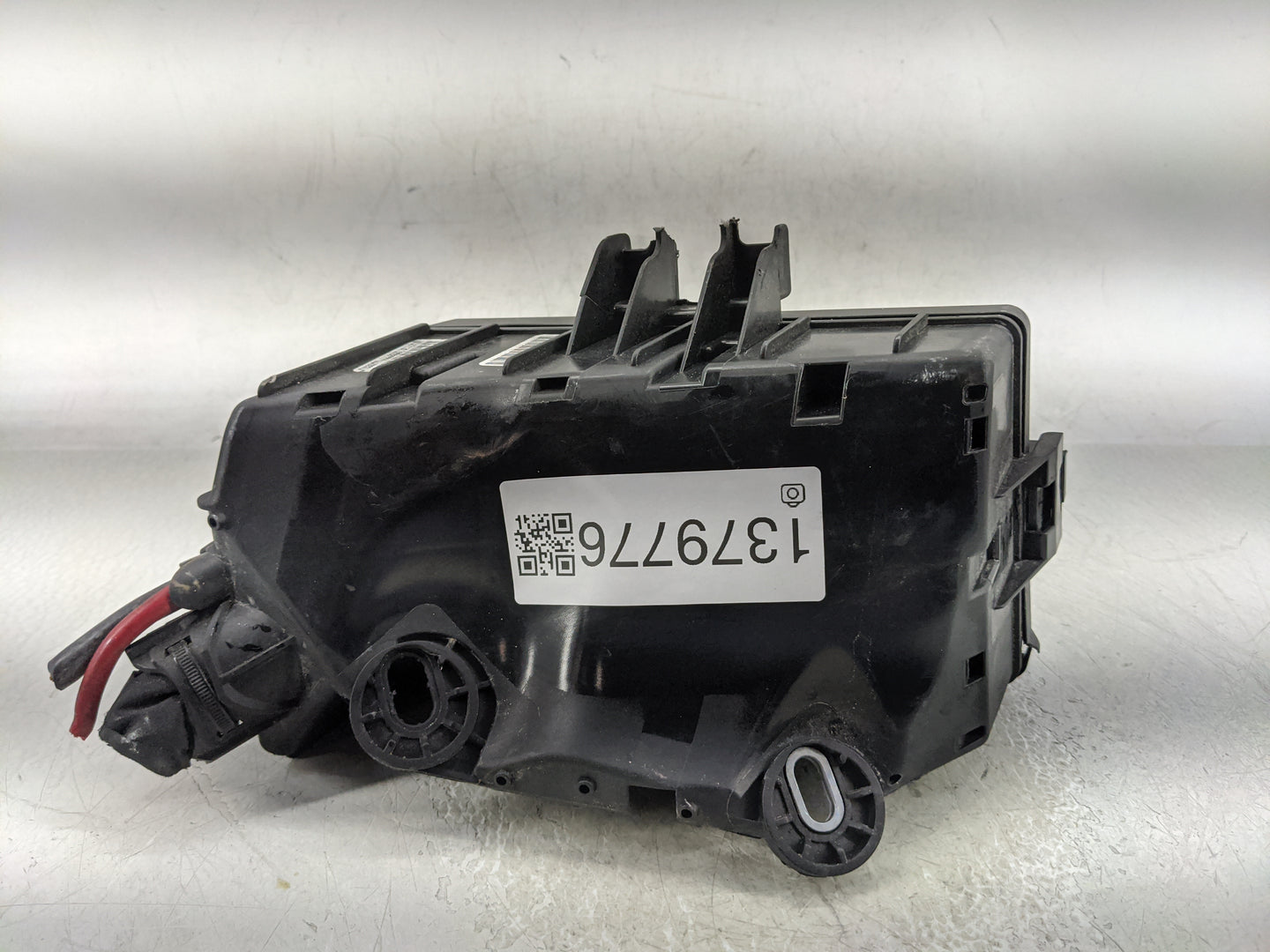 2018-2022 Volkswagen Tiguan Fusebox Fuse Box Panel Relay Module Fits Fits 2015 2016 2017 2018 2019 2020 2021 2022 OEM Used A