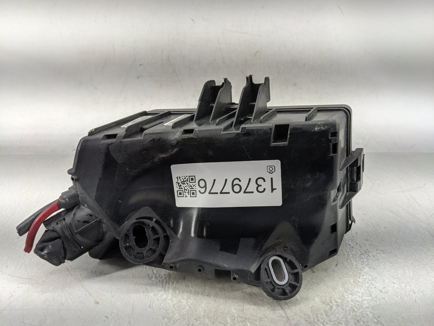 2018-2022 Volkswagen Tiguan Fusebox Fuse Box Panel Relay Module Fits Fits 2015 2016 2017 2018 2019 2020 2021 2022 OEM Used A