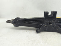 2018 Volkswagen Tiguan Spare Scissor Car Jack 1390180 - Oemusedautoparts1.com