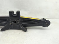2018 Volkswagen Tiguan Spare Scissor Car Jack 1390180 - Oemusedautoparts1.com