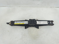 2018 Volkswagen Tiguan Spare Scissor Car Jack 1390182 - Oemusedautoparts1.com