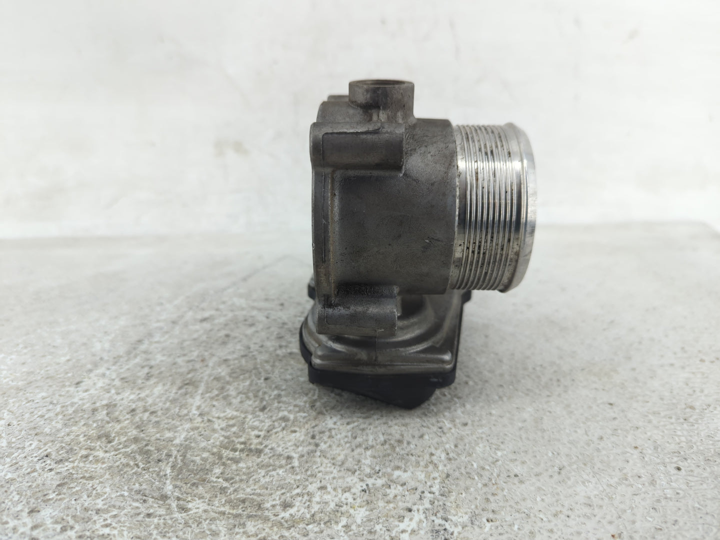 2009-2018 Volkswagen Tiguan Throttle Body P/N:5Q0 614 517 CG Fits OEM Used Auto Parts - Oemusedautoparts1.com