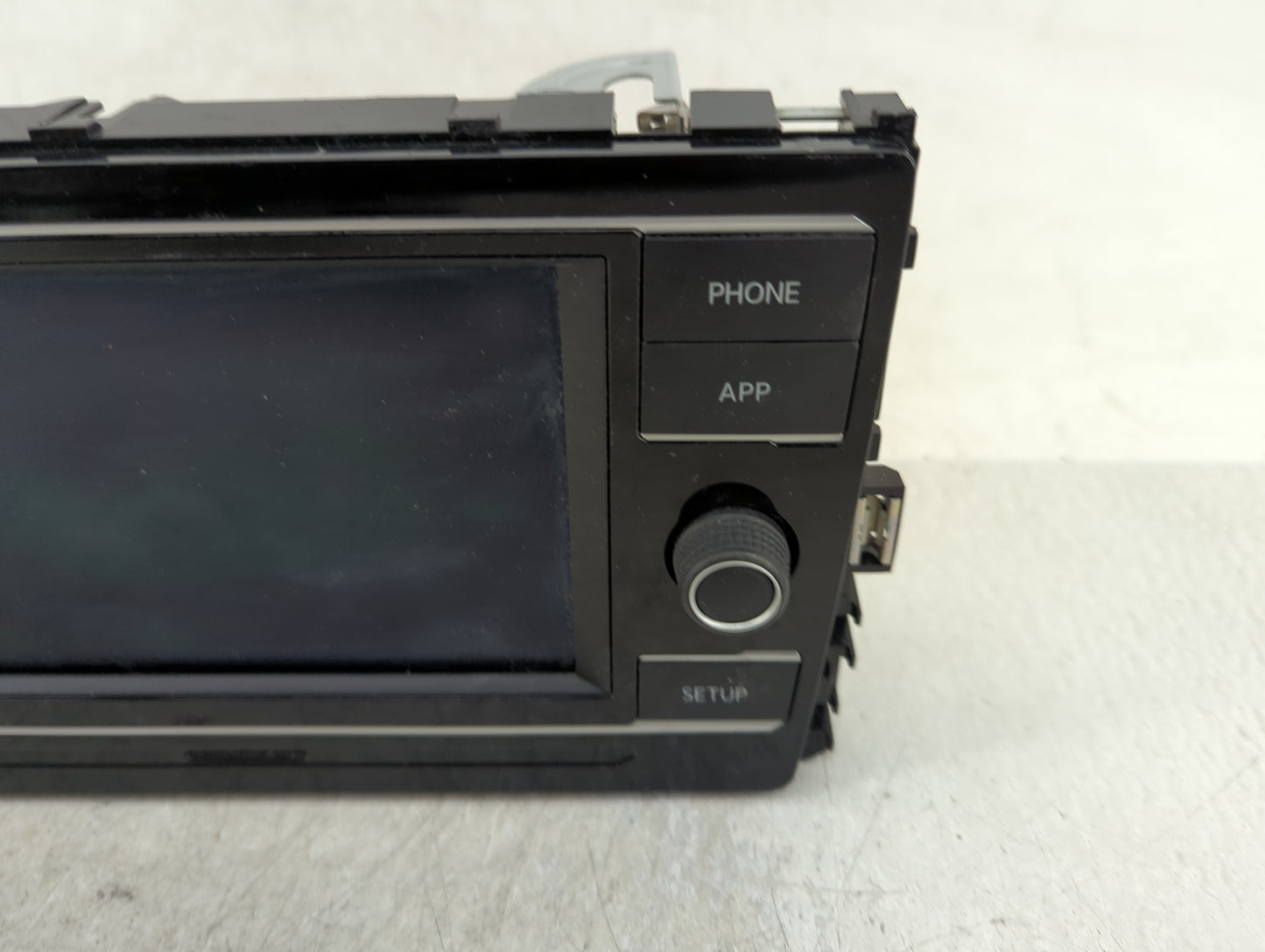 2018-2020 Volkswagen Tiguan Radio AM FM Cd Player Receiver Replacement P/N:5G6035868 Fits Fits 2018 2019 2020 OEM Used Auto 