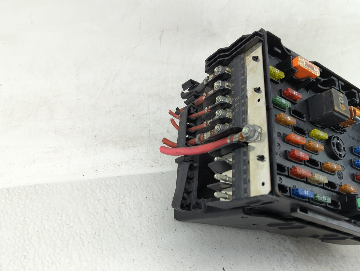 2012-2018 Volkswagen Tiguan Fusebox Fuse Box Panel Relay Module P/N:6359-5743 3C0 937 125 A Fits OEM Used Auto Parts - Oemus
