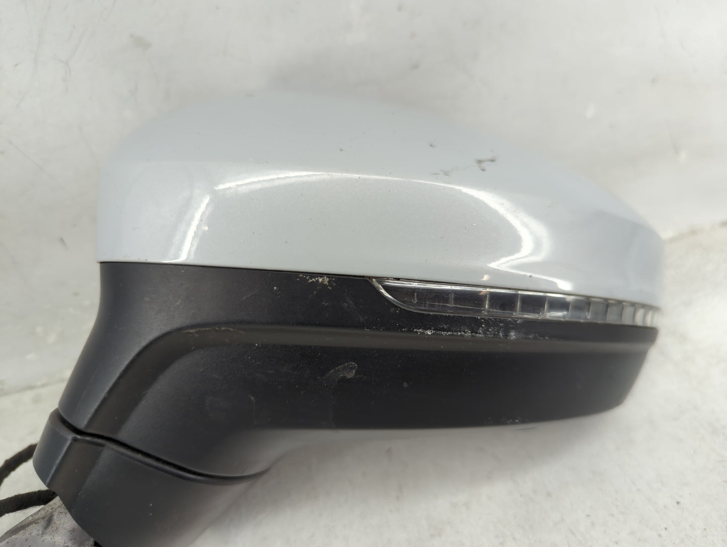 2018 Volkswagen Tiguan Driver Side View Mirror - Left Door Mirror OEM Used - Oemusedautoparts1.com