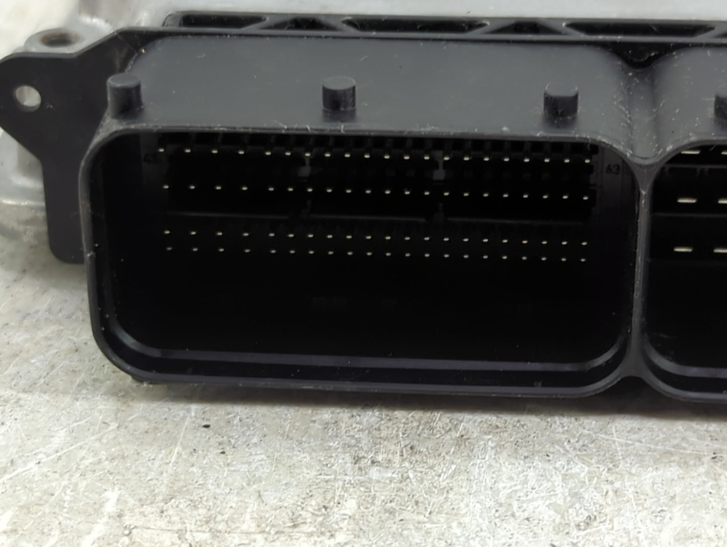 2018-2020 Volkswagen Tiguan PCM Engine Control Computer ECU ECM PCU OEM P/N:06L907309B Fits Fits 2018 2019 2020 OEM Used Aut