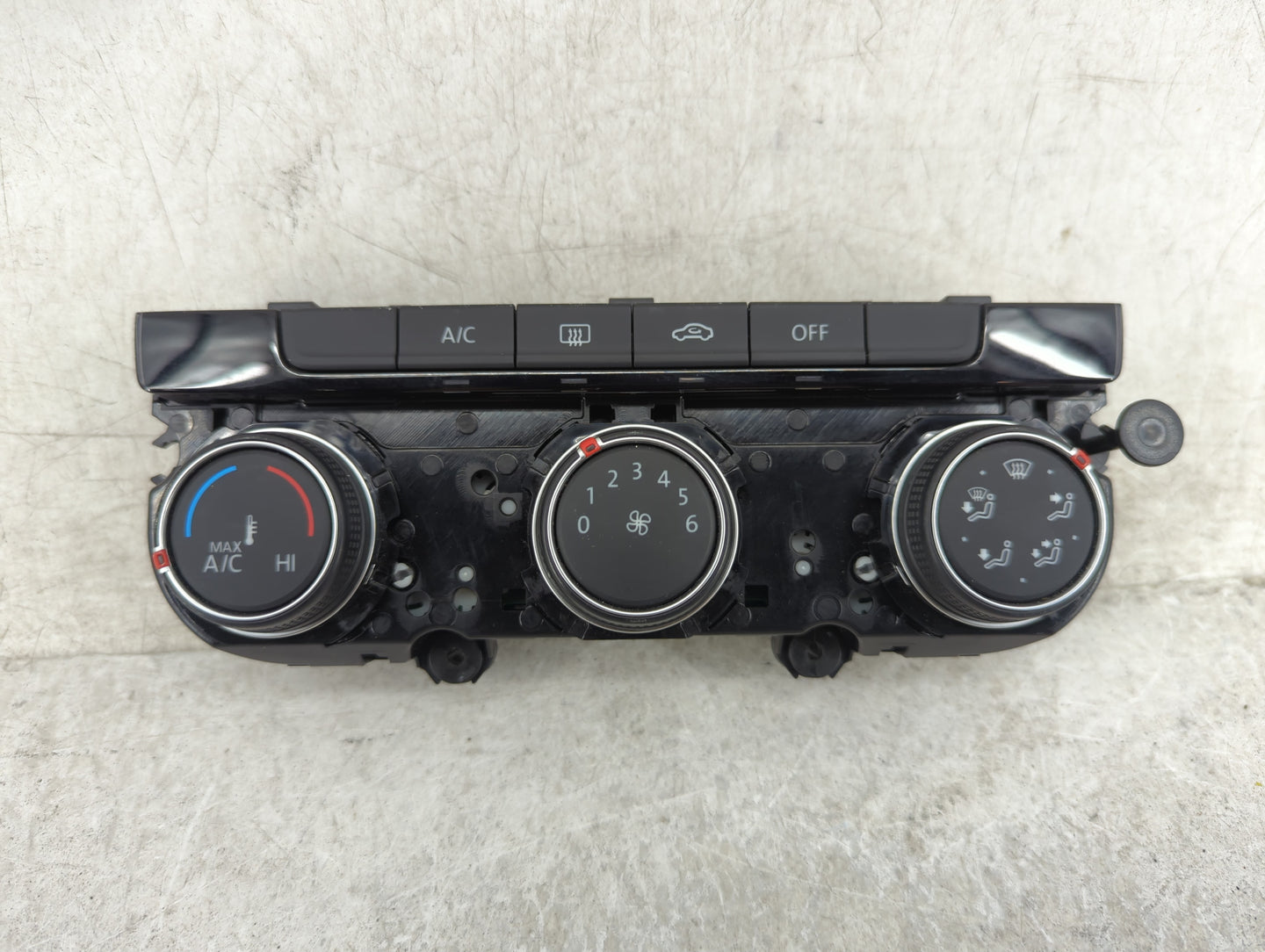 2018 Volkswagen Tiguan Climate Control Module Temperature AC/Heater Replacement P/N:5NN 907 426 Fits OEM Used Auto Parts - O