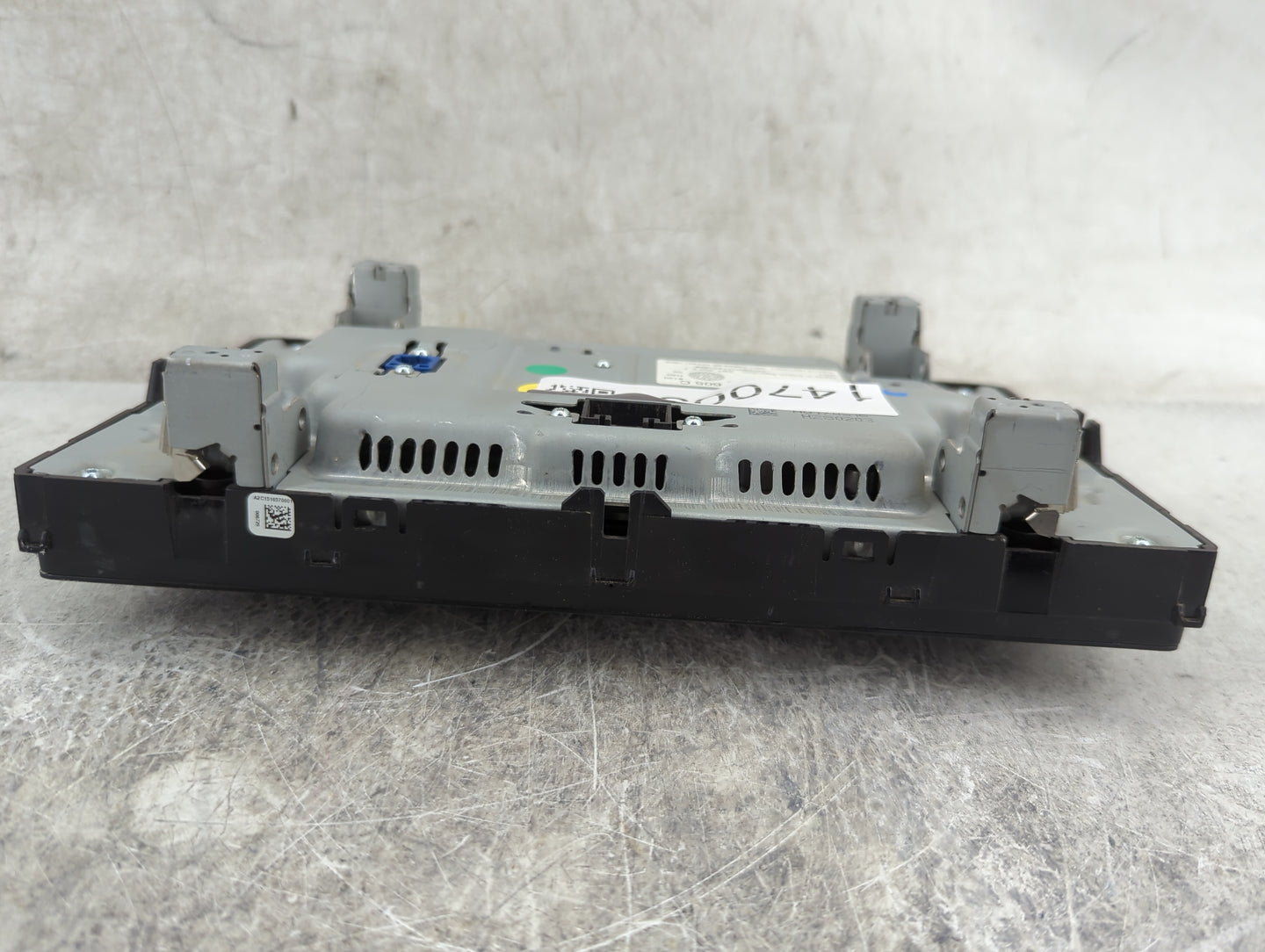 2018-2022 Volkswagen Tiguan Information Display Screen 1470058 - Oemusedautoparts1.com
