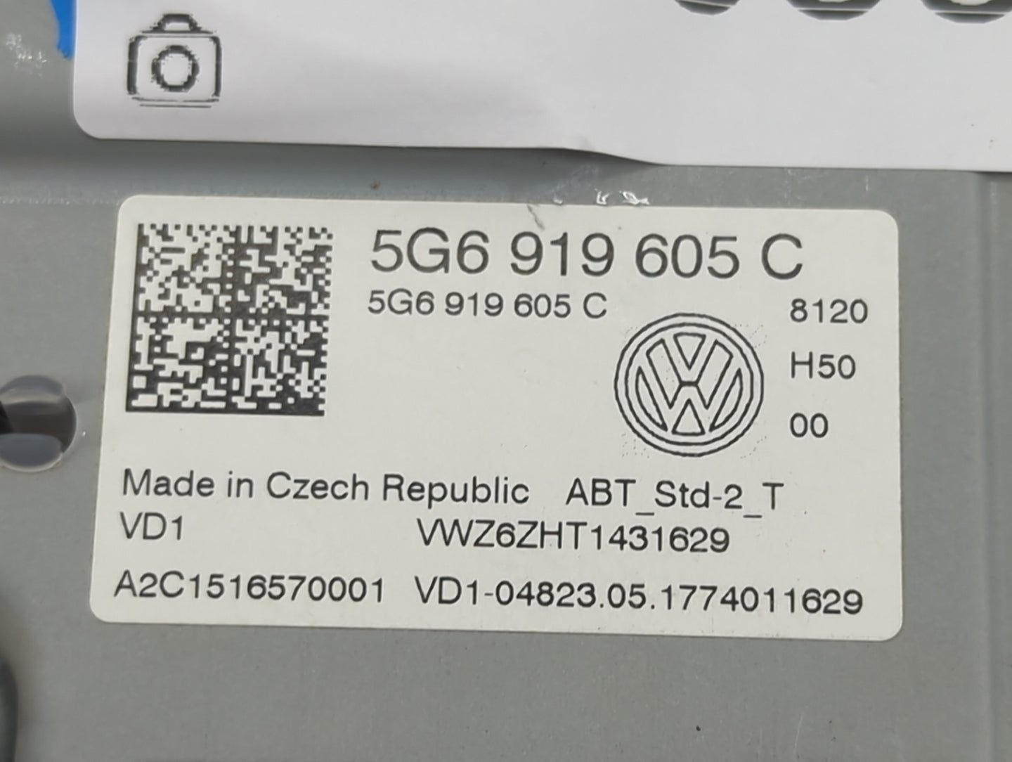 2018-2022 Volkswagen Tiguan Information Display Screen 1470058 - Oemusedautoparts1.com