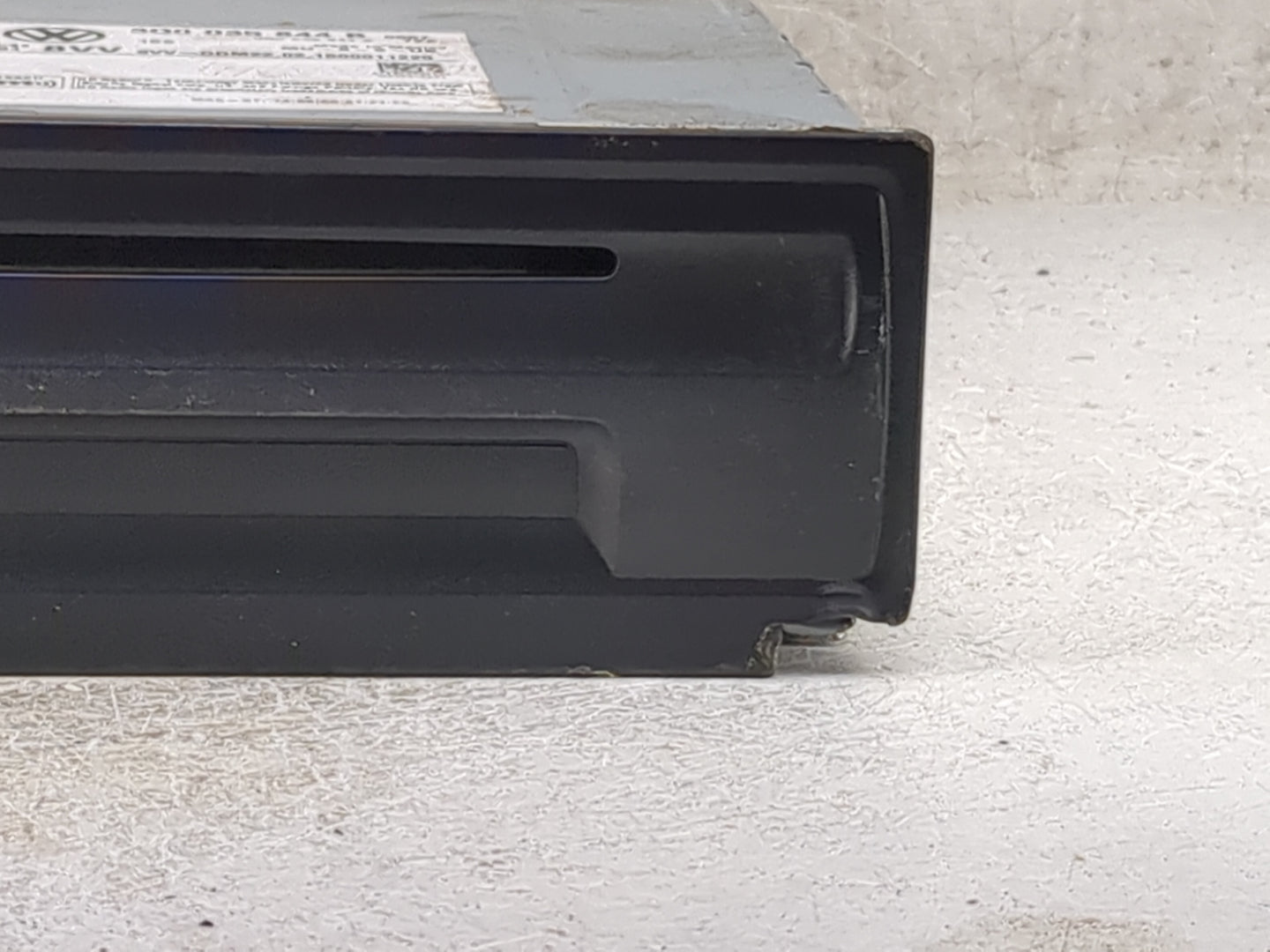 2018-2020 Volkswagen Tiguan Radio AM FM Cd Player Receiver Replacement P/N:3Q0035844B 28604594 Fits Fits 2018 2019 2020 OEM 
