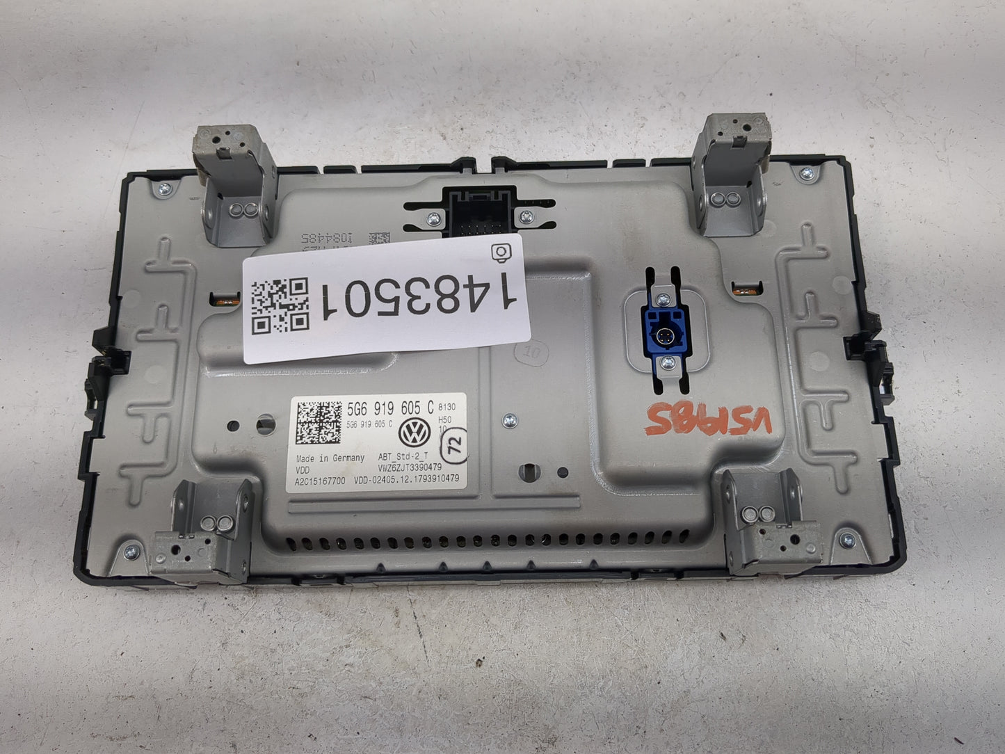 2018-2022 Volkswagen Tiguan Information Display Screen 1483501 - Oemusedautoparts1.com