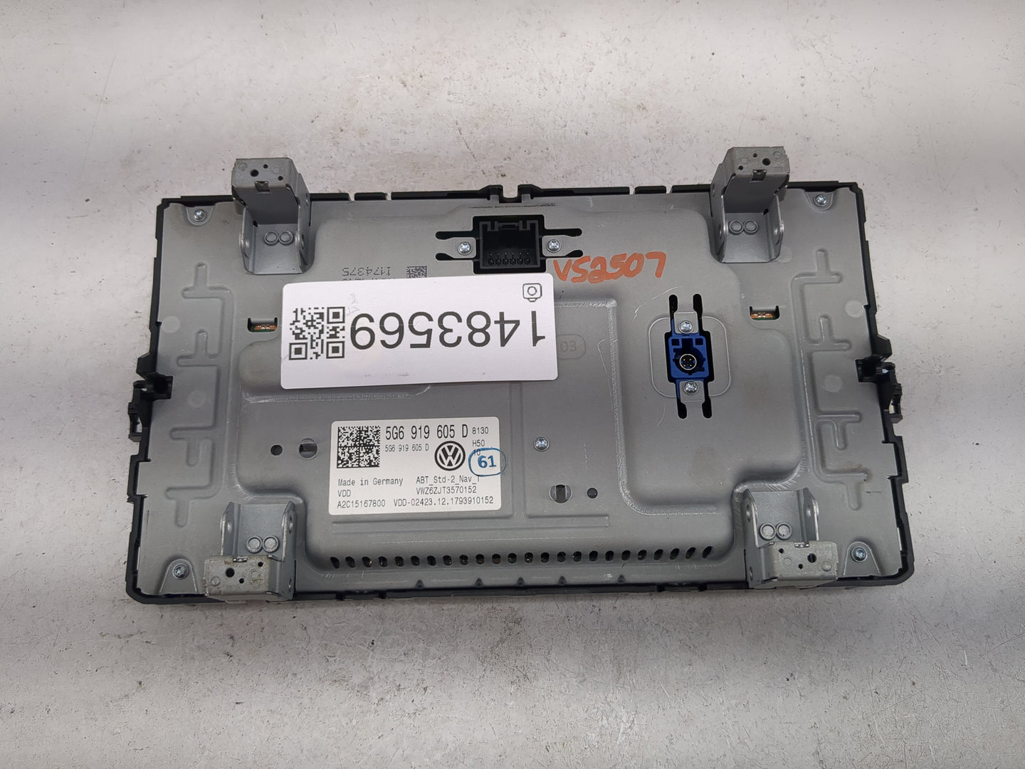 2018-2022 Volkswagen Tiguan Information Display Screen 1483569 - Oemusedautoparts1.com