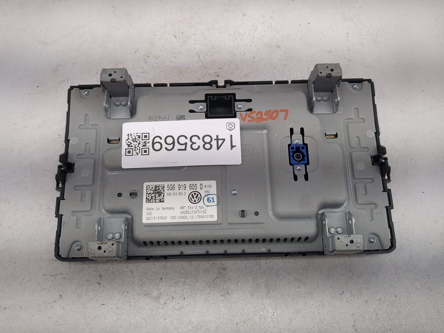2018-2022 Volkswagen Tiguan Information Display Screen 1483569 - Oemusedautoparts1.com