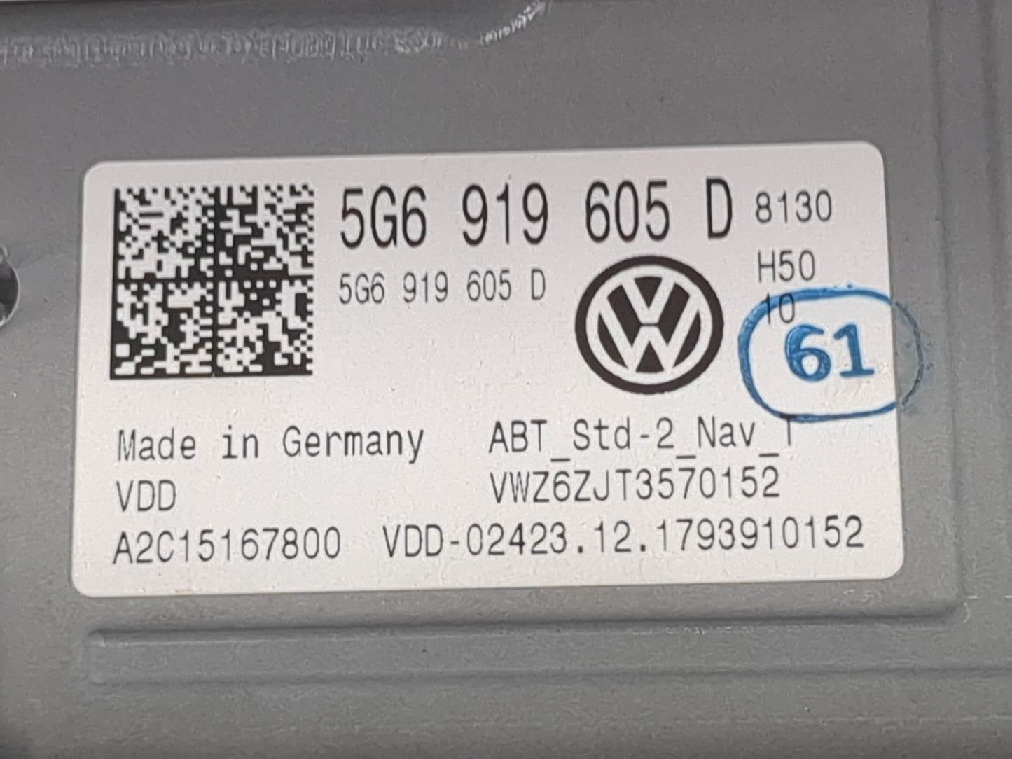 2018-2022 Volkswagen Tiguan Information Display Screen 1483569 - Oemusedautoparts1.com