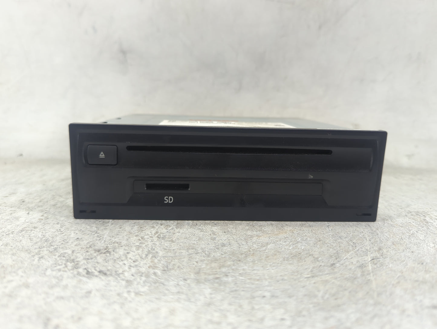 2018-2020 Volkswagen Tiguan Radio AM FM Cd Player Receiver Replacement P/N:3Q0035844B 28604594, CWTUGZZF2 Fits Fits 2018 201