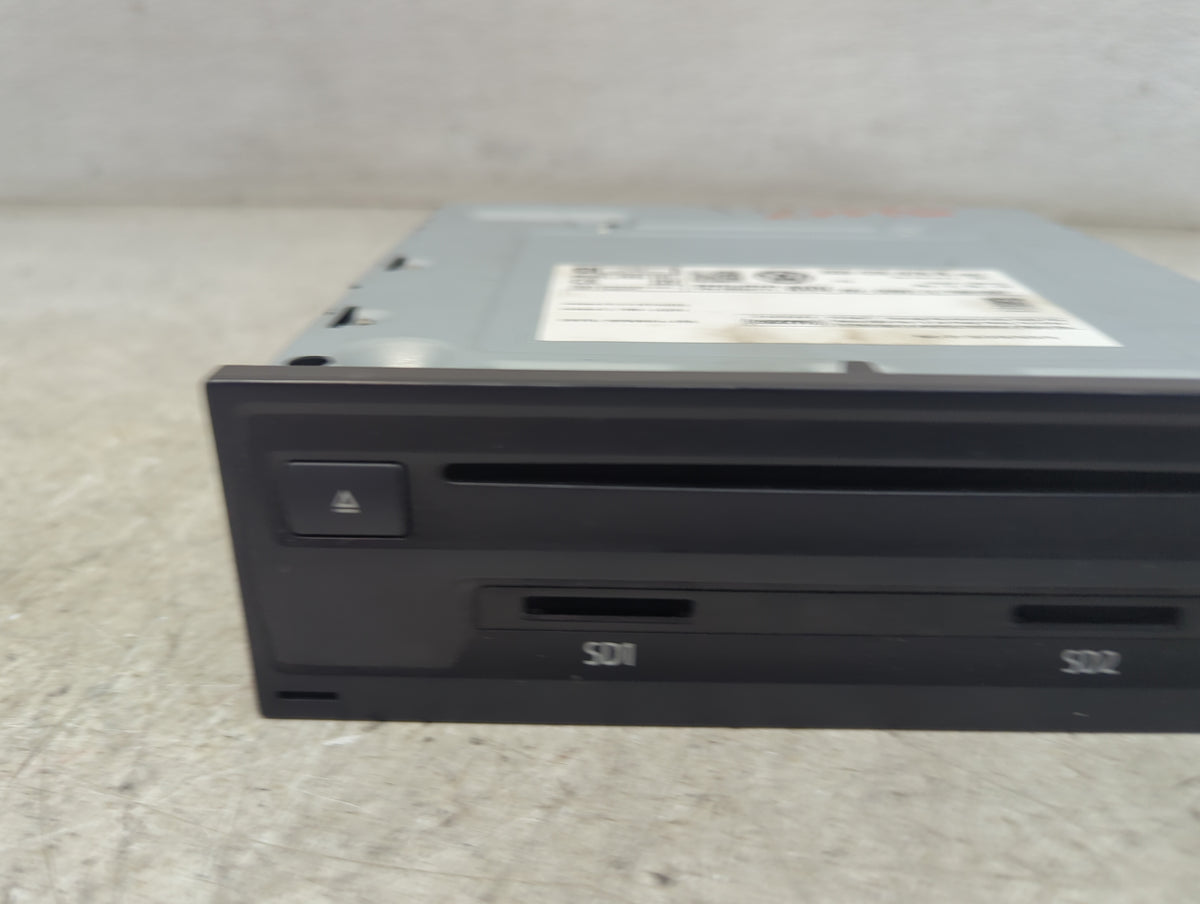 2018-2021 Volkswagen Tiguan Radio AM FM Cd Player Receiver Replacement P/N:3Q0035876B 28604771 Fits Fits 2018 2019 2020 2021