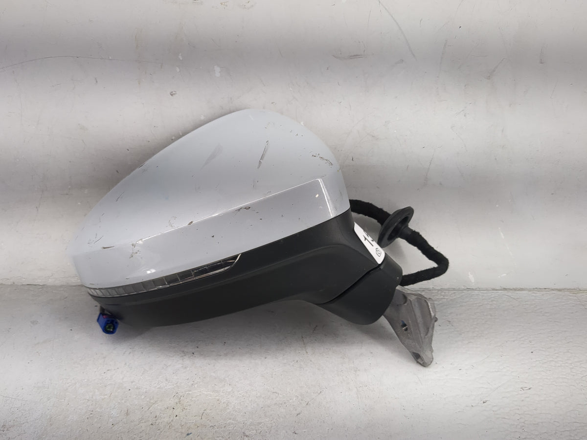 2018-2019 Volkswagen Tiguan Passenger Side View Mirror - Right Door Mirror OEM Used - Oemusedautoparts1.com
