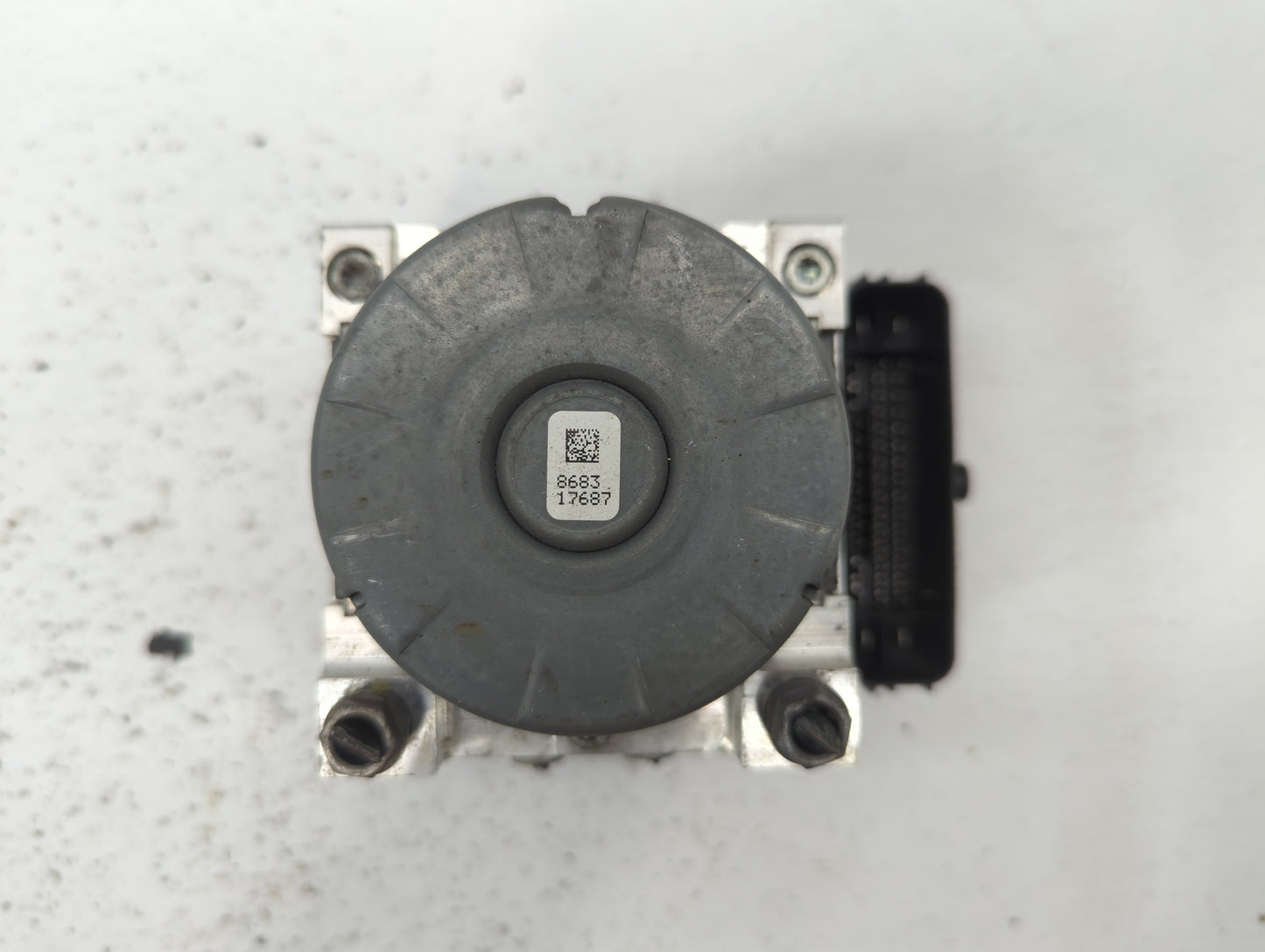 2018-2020 Volkswagen Tiguan ABS Pump Control Module Replacement P/N:5Q0 614 517 DG 5Q0 614 517 DE Fits Fits 2018 2019 2020 O