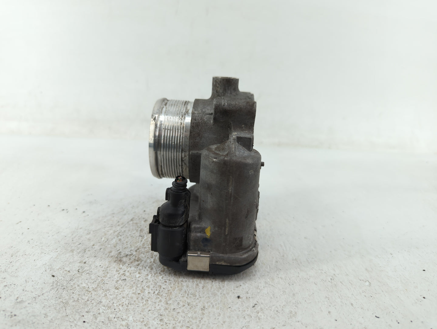 2018-2022 Volkswagen Tiguan Throttle Body P/N:06K 133 062 AG 06K 133 062 AN Fits Fits 2018 2019 2020 2021 2022 OEM Used Auto