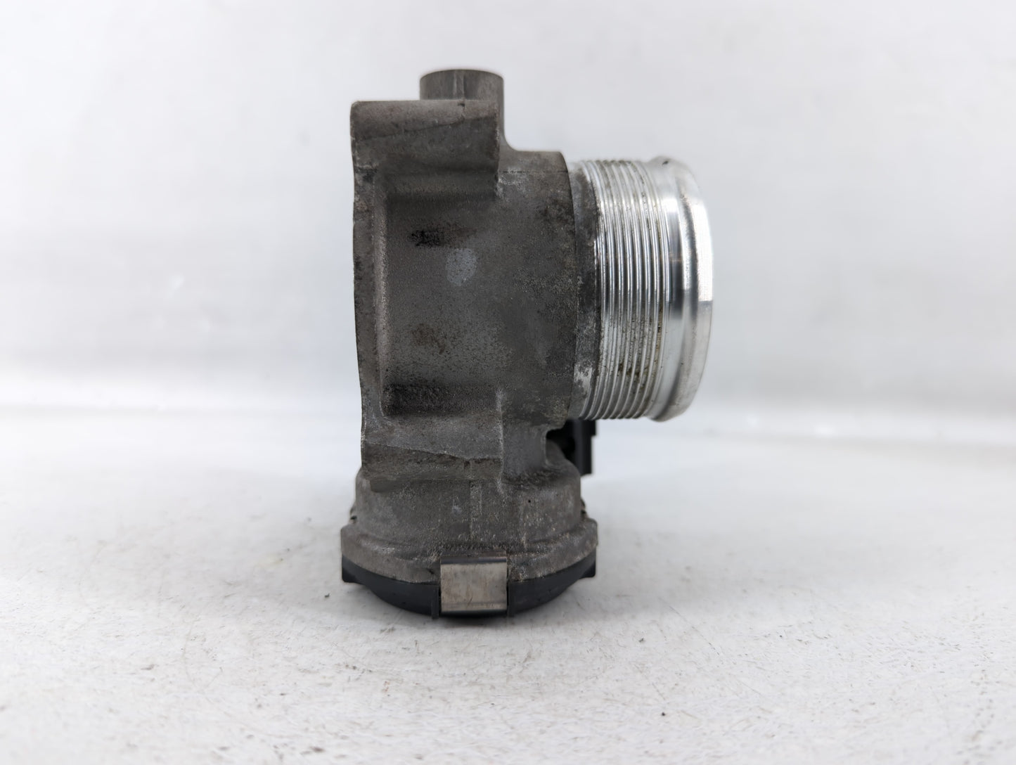 2018-2022 Volkswagen Tiguan Throttle Body P/N:0 028 750 734 06K 133062 AG Fits Fits 2018 2019 2020 2021 2022 OEM Used Auto P