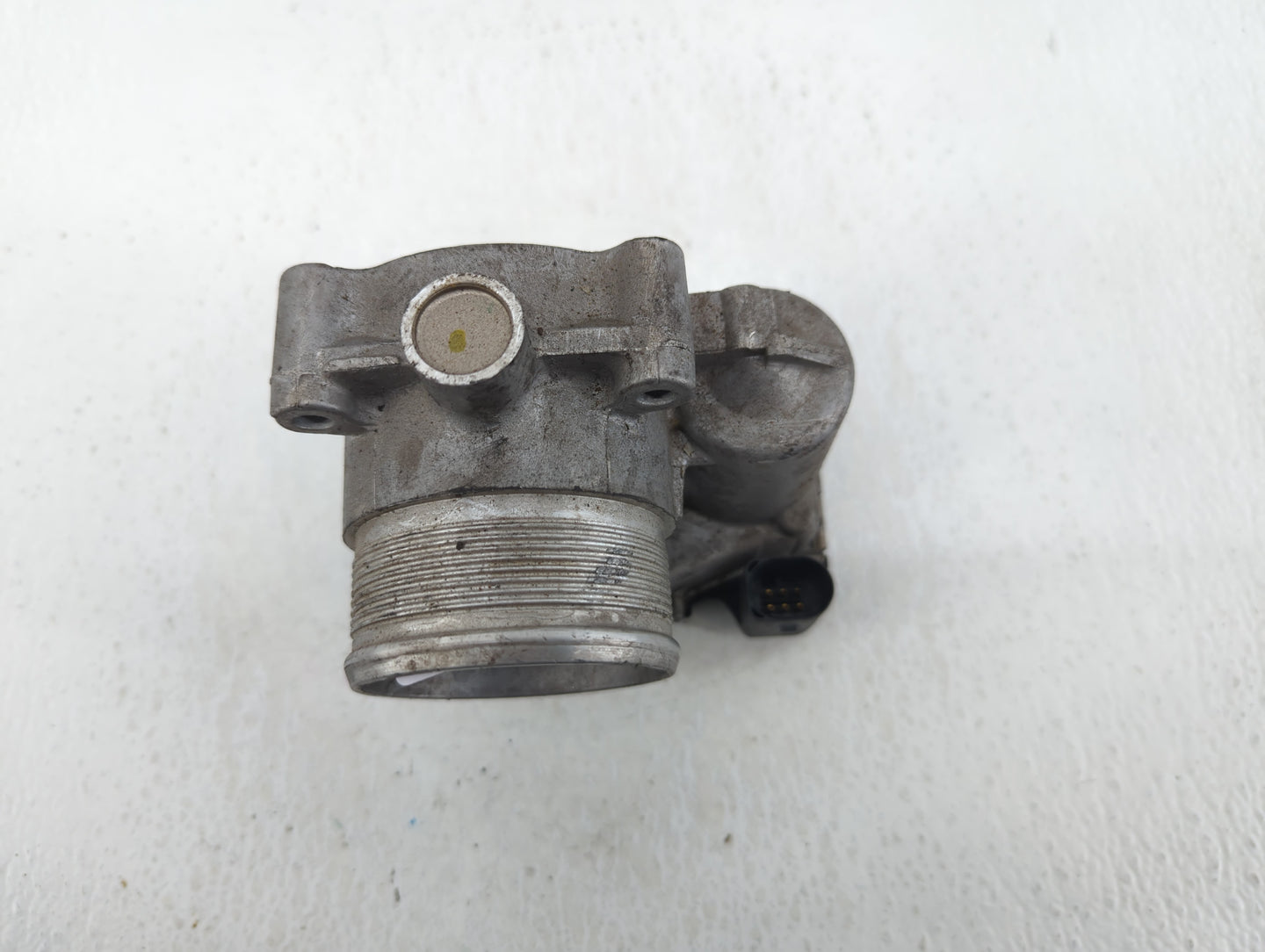 2018-2022 Volkswagen Tiguan Throttle Body P/N:06K 133 062 AG Fits Fits 2018 2019 2020 2021 2022 OEM Used Auto Parts - Oemuse