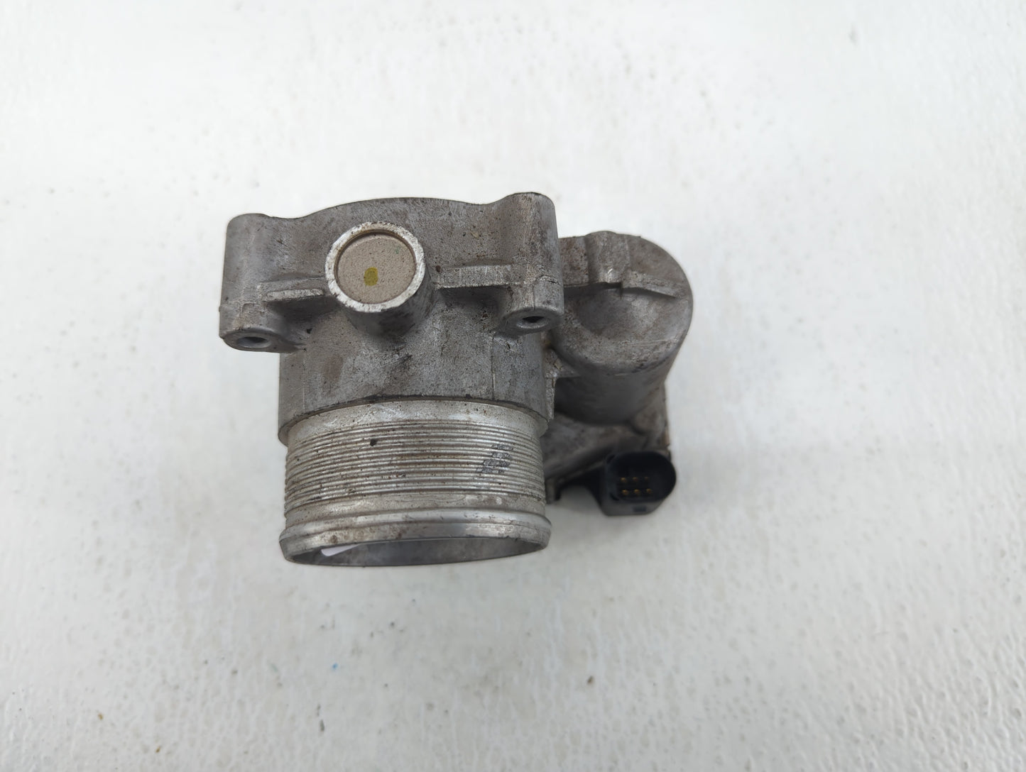 2018-2022 Volkswagen Tiguan Throttle Body P/N:06K 133 062 AG Fits Fits 2018 2019 2020 2021 2022 OEM Used Auto Parts - Oemuse