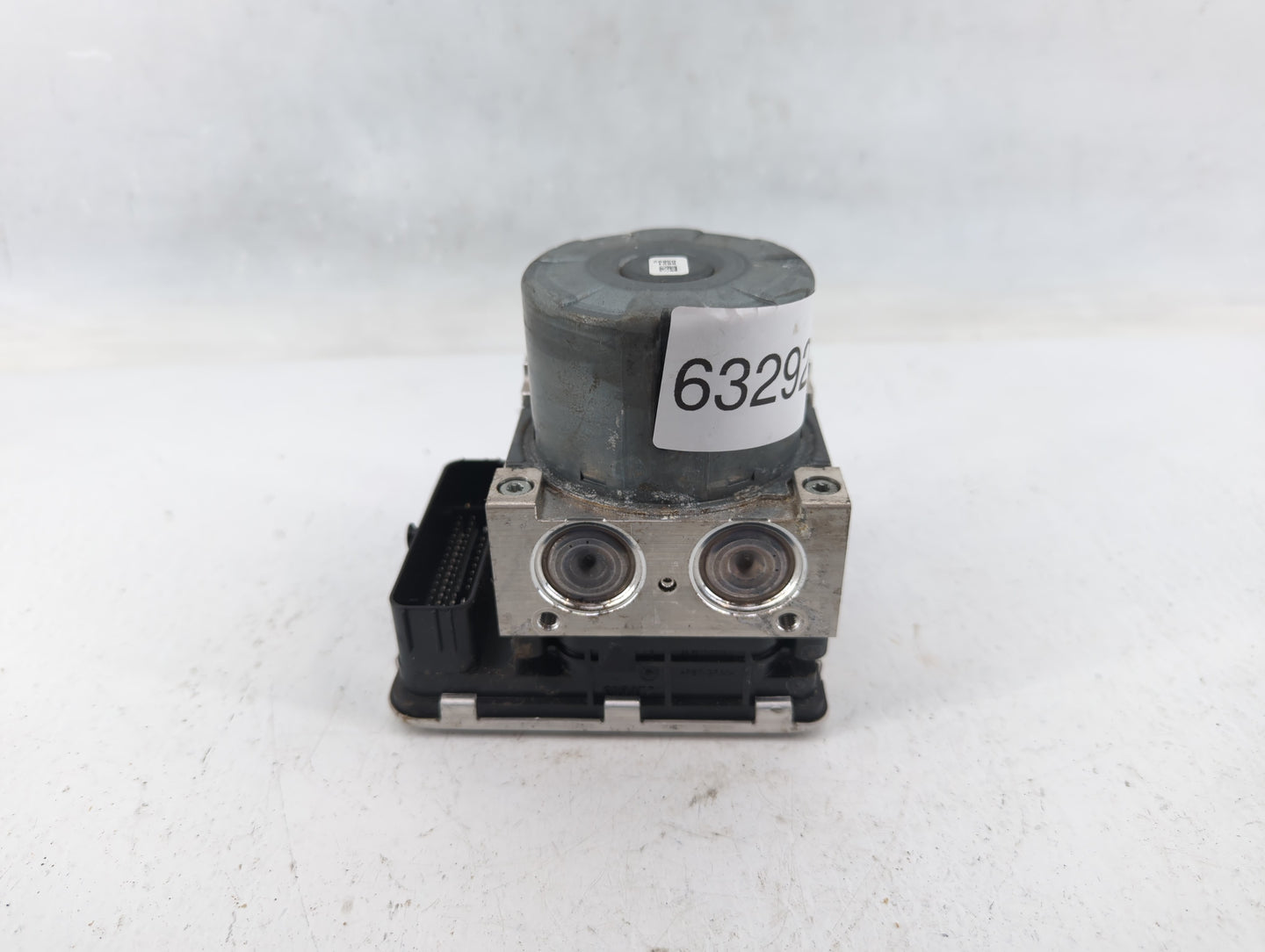 2018-2020 Volkswagen Tiguan ABS Pump Control Module Replacement P/N:5Q0 614 517 DT 5Q0 614 517 CF Fits Fits 2018 2019 2020 O