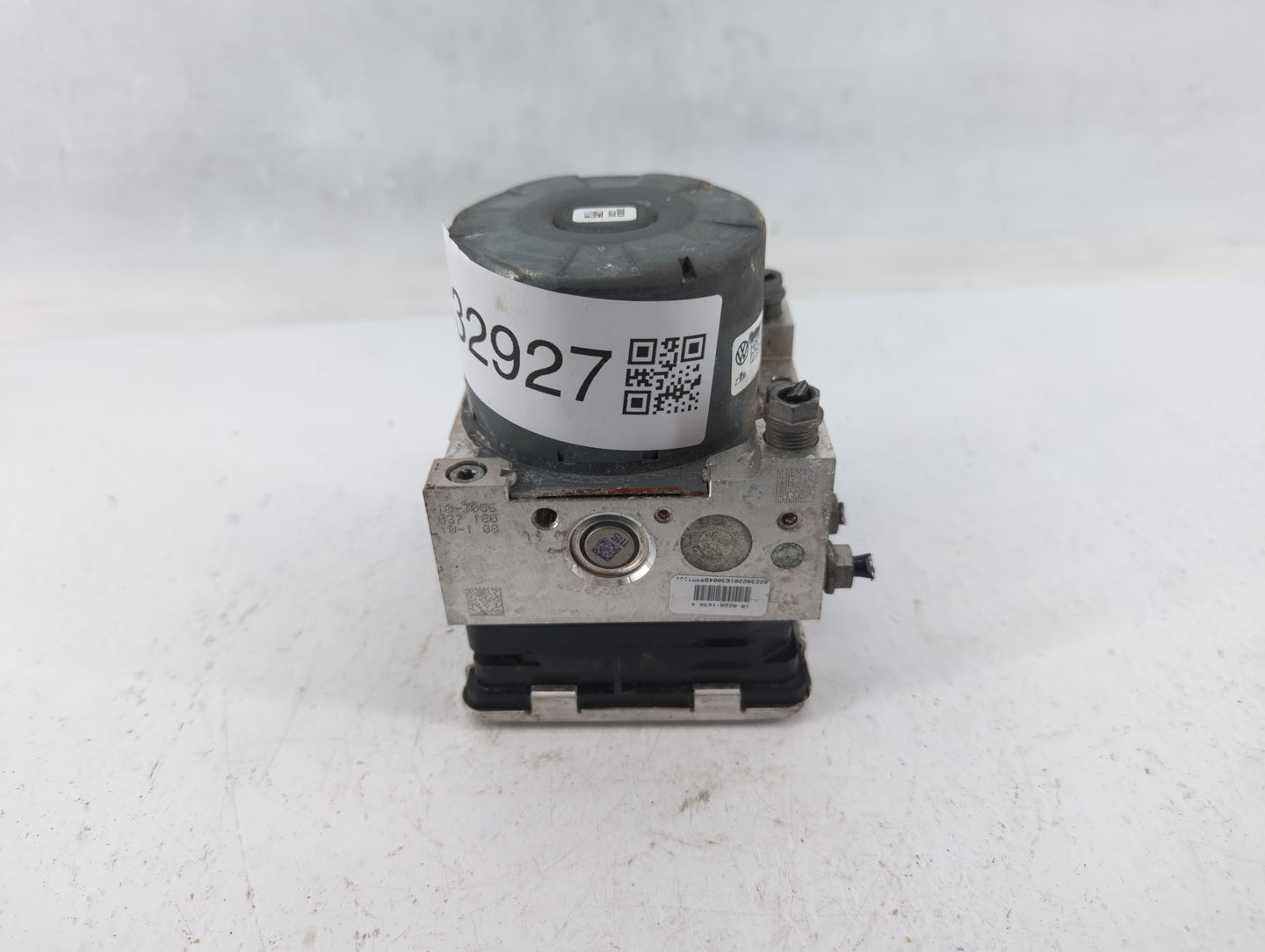 2018-2020 Volkswagen Tiguan ABS Pump Control Module Replacement P/N:5Q0 614 517 DT 5Q0 614 517 CF Fits Fits 2018 2019 2020 O