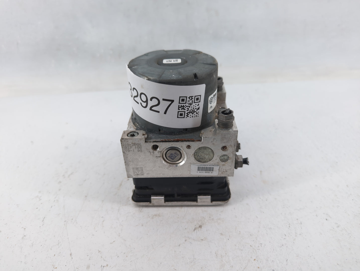 2018-2020 Volkswagen Tiguan ABS Pump Control Module Replacement P/N:5Q0 614 517 DT 5Q0 614 517 CF Fits Fits 2018 2019 2020 O