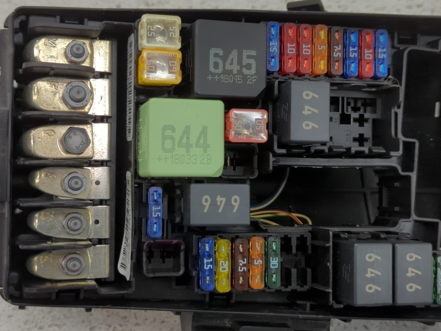 2018-2022 Volkswagen Tiguan Fusebox Fuse Box Panel Relay Module P/N:X400S02 Fits Fits 2015 2016 2017 2018 2019 2020 2021 202
