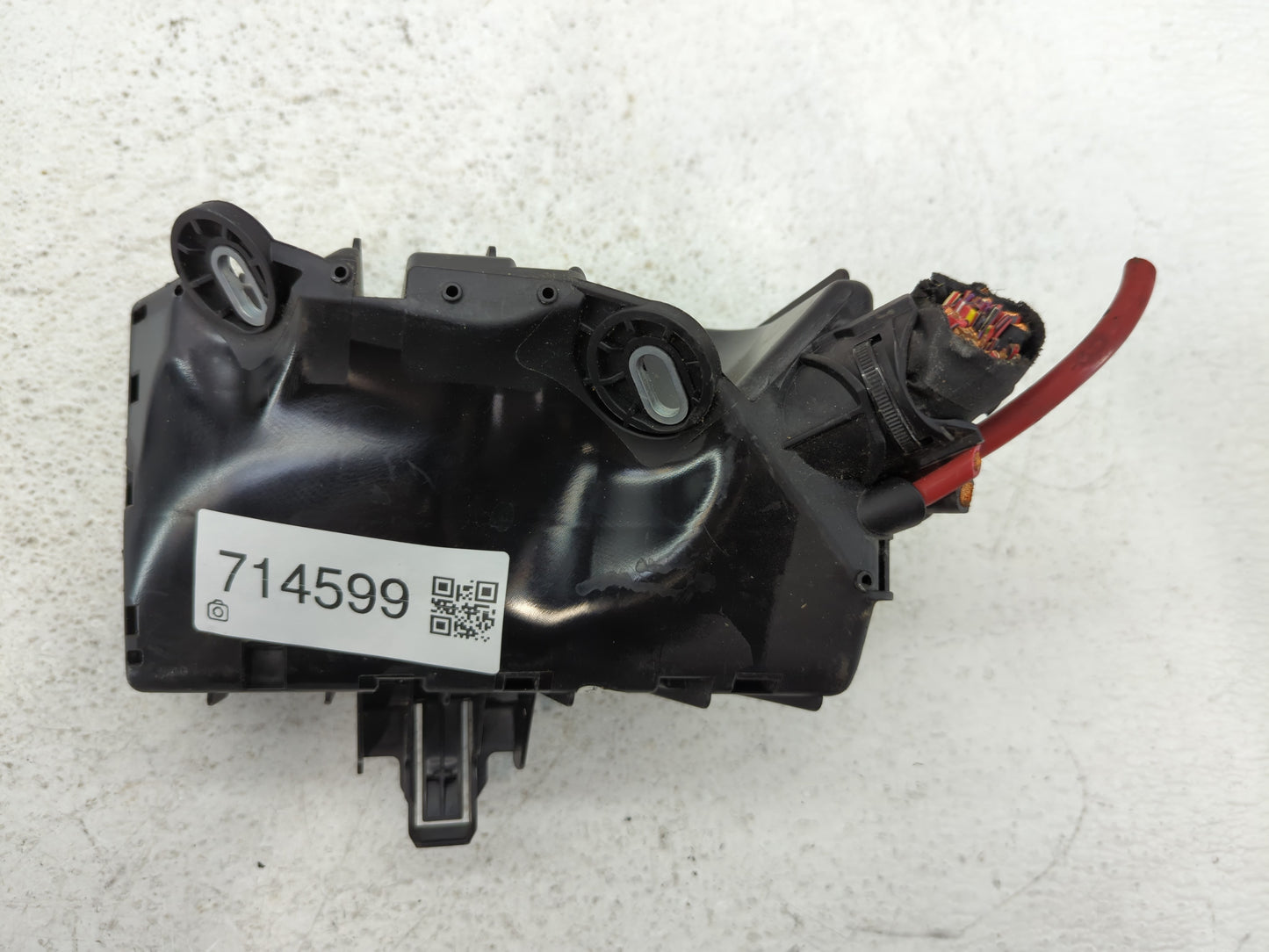 2018-2022 Volkswagen Tiguan Fusebox Fuse Box Panel Relay Module P/N:X400S02 Fits Fits 2015 2016 2017 2018 2019 2020 2021 202