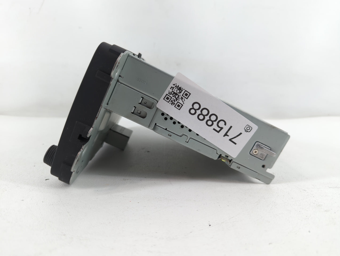 2018 Volkswagen Tiguan Radio AM FM Cd Player Receiver Replacement P/N:561 035 150 B Fits Fits 2019 OEM Used Auto Parts - Oem
