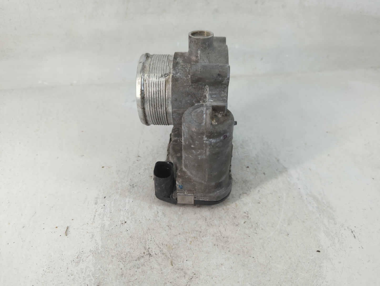 2018-2022 Volkswagen Tiguan Throttle Body P/N:06K 133 062 AG Fits Fits 2018 2019 2020 2021 2022 OEM Used Auto Parts - Oemuse