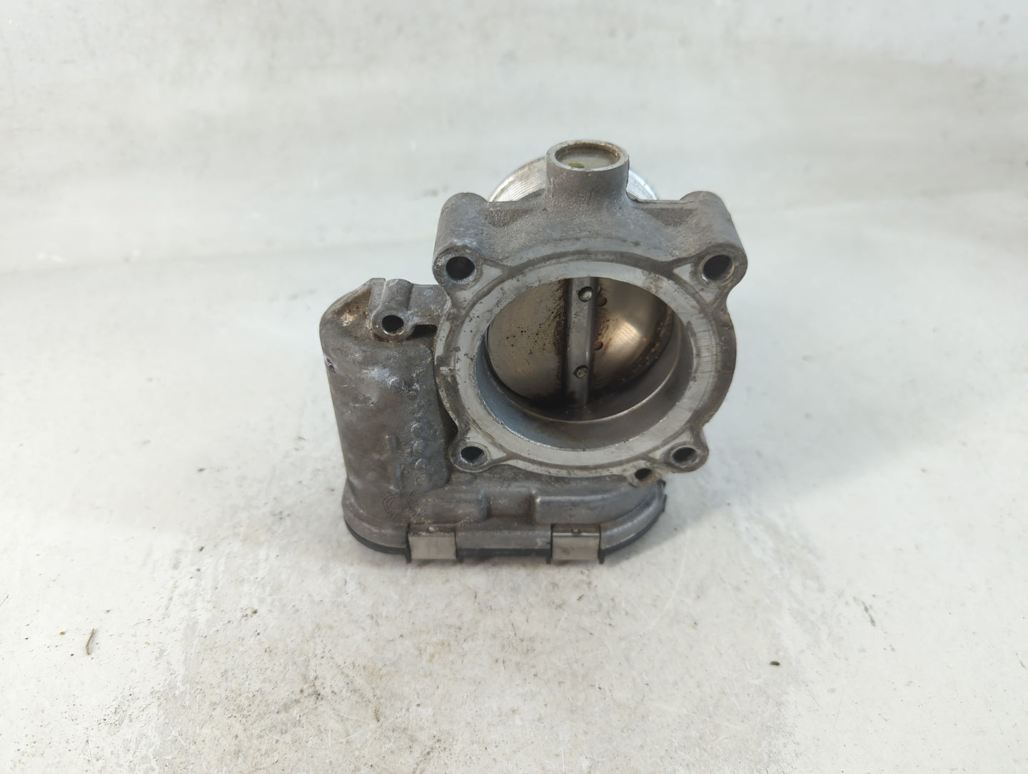2018-2022 Volkswagen Tiguan Throttle Body P/N:06K 133 062 AG Fits Fits 2018 2019 2020 2021 2022 OEM Used Auto Parts - Oemuse
