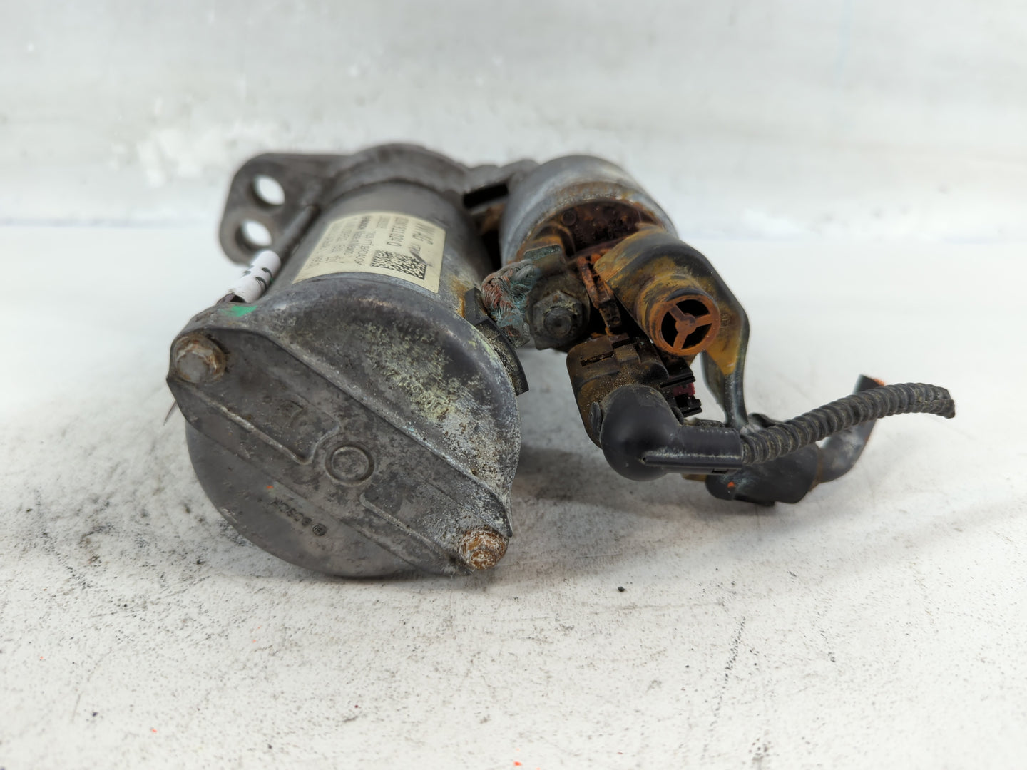 2018-2022 Volkswagen Tiguan Car Starter Motor Solenoid OEM P/N:02M 911 024 Q Fits Fits 2018 2019 2020 2021 2022 OEM Used Aut