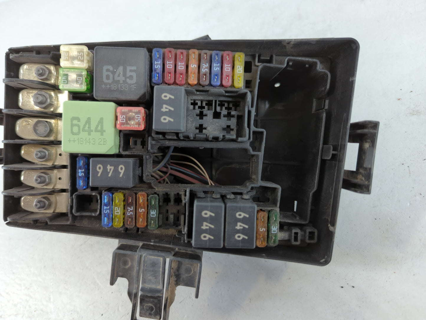 2018-2022 Volkswagen Tiguan Fusebox Fuse Box Panel Relay Module P/N:5QD 907 361 D Fits OEM Used Auto Parts - Oemusedautopart