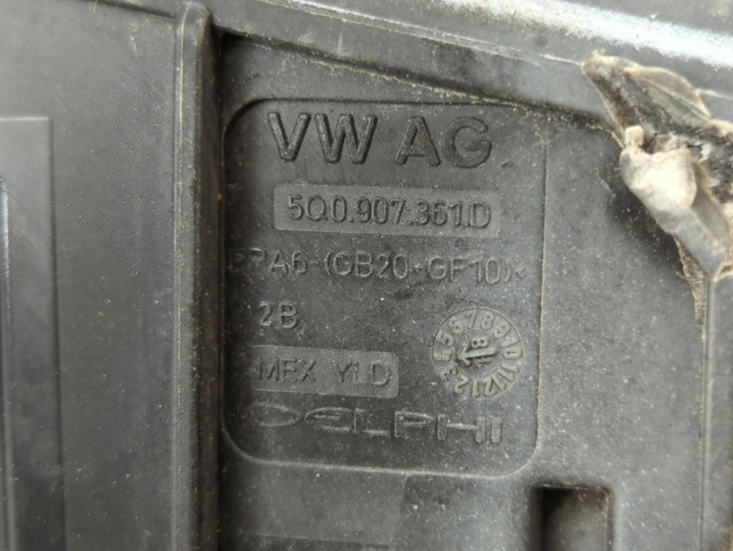 2018-2022 Volkswagen Tiguan Fusebox Fuse Box Panel Relay Module P/N:5QD 907 361 D Fits OEM Used Auto Parts - Oemusedautopart