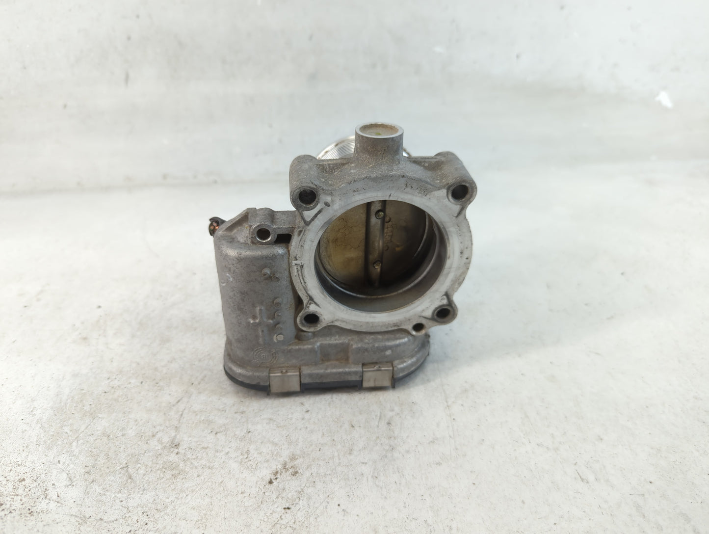 2018-2022 Volkswagen Tiguan Throttle Body P/N:06K 133 062 AG Fits Fits 2018 2019 2020 2021 2022 OEM Used Auto Parts - Oemuse