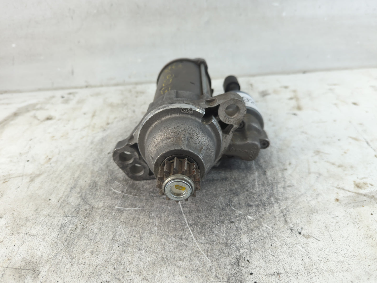 2018 Volkswagen Tiguan Car Starter Motor Solenoid OEM P/N:02M 911 024 Q Fits Fits 2012 2013 2014 2015 2016 OEM Used Auto Par