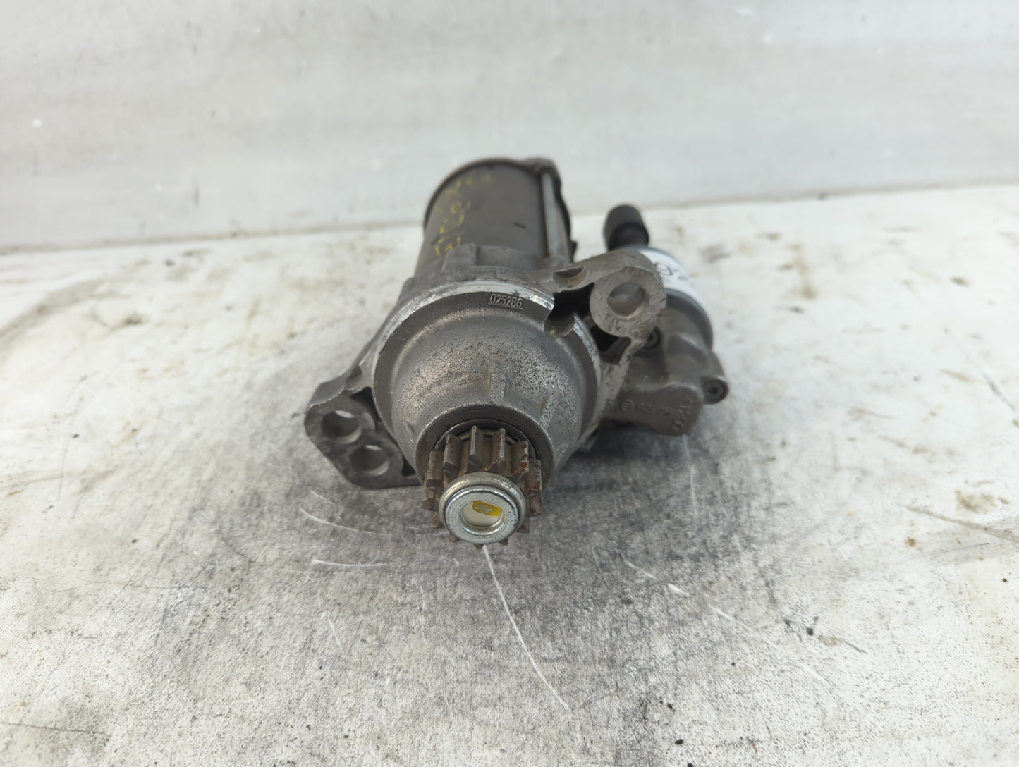 2018 Volkswagen Tiguan Car Starter Motor Solenoid OEM P/N:02M 911 024 Q Fits Fits 2012 2013 2014 2015 2016 OEM Used Auto Par