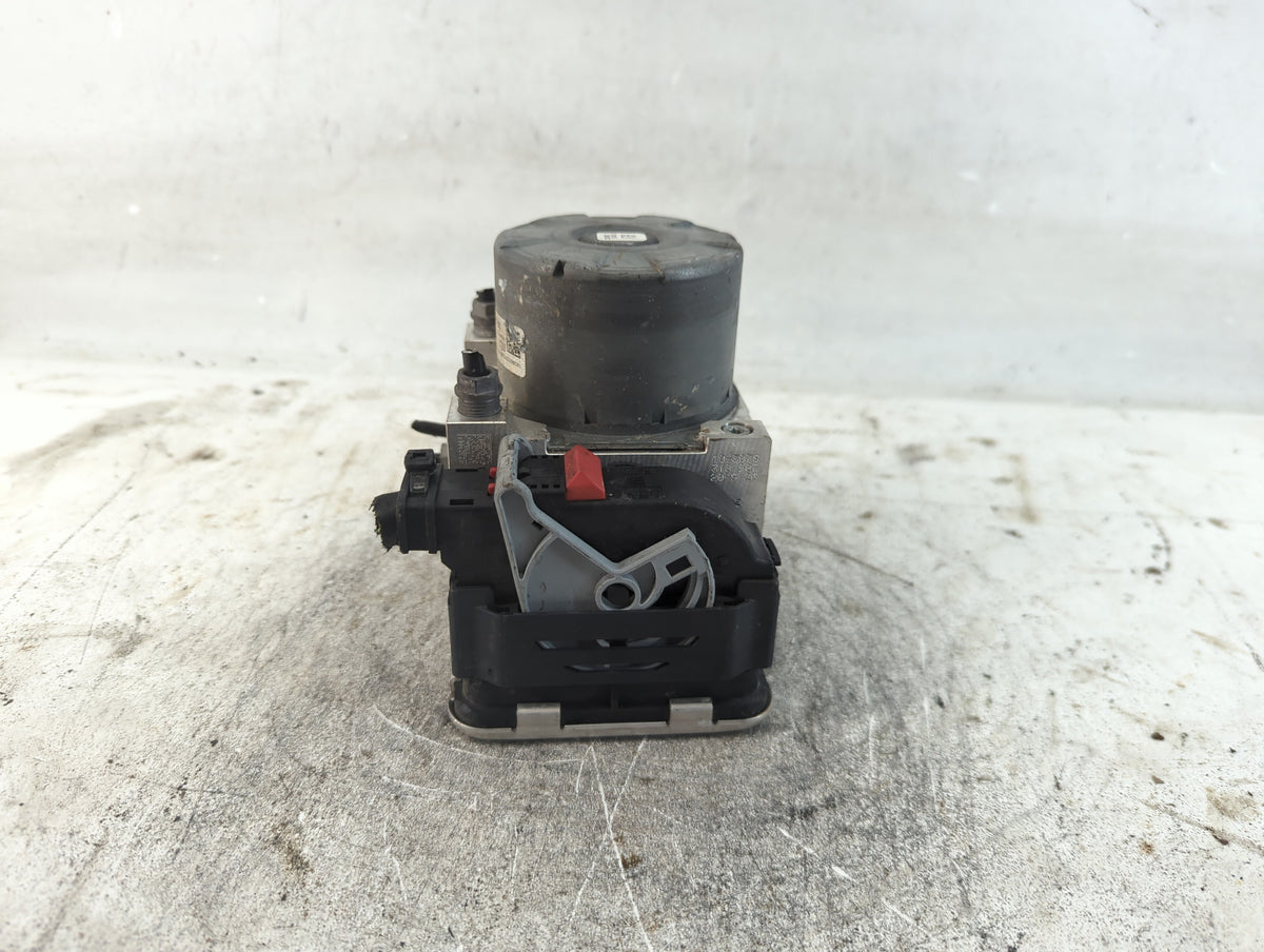 2018-2020 Volkswagen Tiguan Anti-Lock Brake ABS Pump Module Actuator OEM P/N:5Q0 614 517 DD Fits Fits 2018 2019 2020 OEM Use